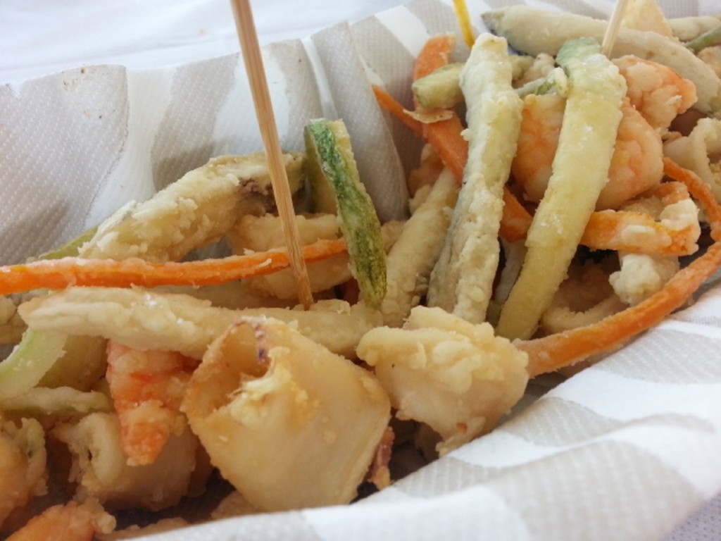 FRITTURA-DI-PESCE-E-VERDURE-IN-TEMPURA-DI-CHAMPAGNE